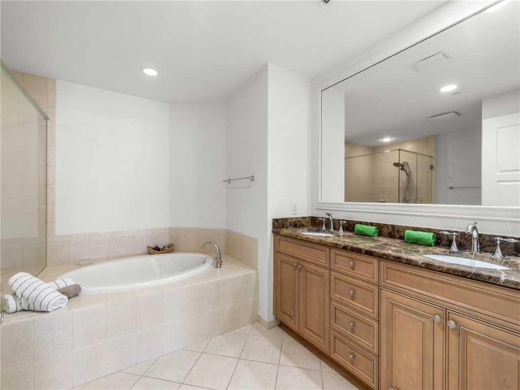 Sand Pearl 1406, 2 Bedrooms, Diamond Rated, Pool, Gym, Sleeps 6 Clearwater Beach Esterno foto